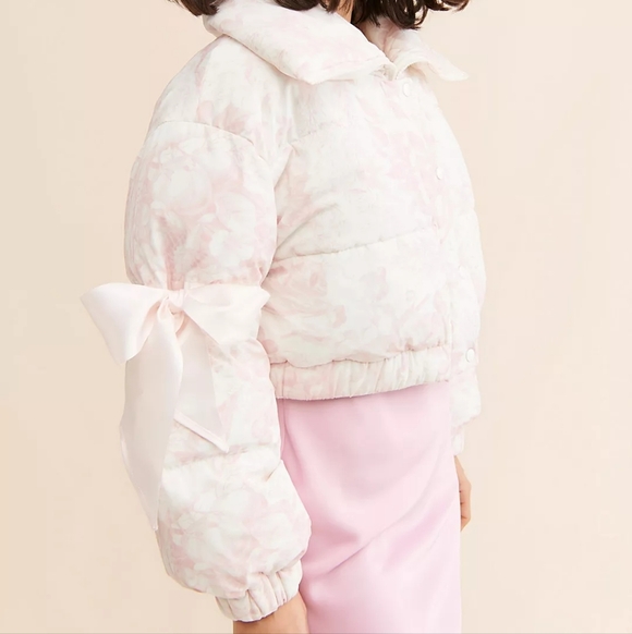 Caste Printed Pink Marshmallow Puffer - Picture 2 of 8